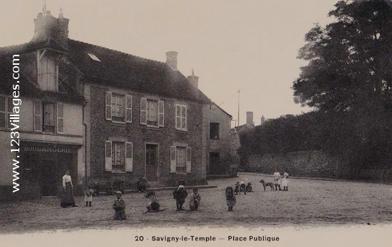 Carte postale de Savigny-le-Temple