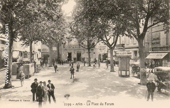 Carte postale de Arles