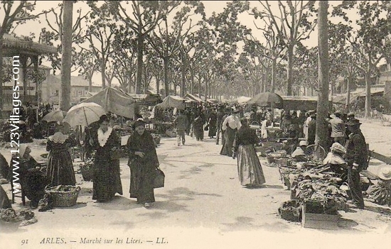 Carte postale de Arles