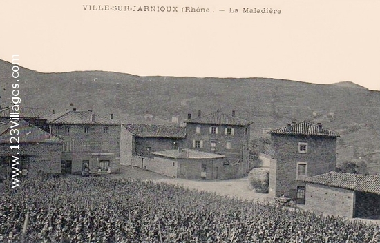 Carte postale de Ville-sur-Jarnioux