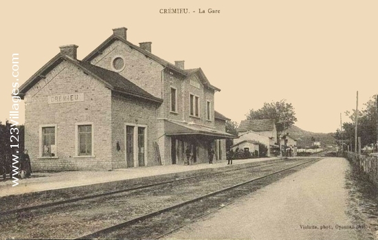 Carte postale de Crémieu