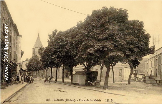 Carte postale de Cours-la-Ville