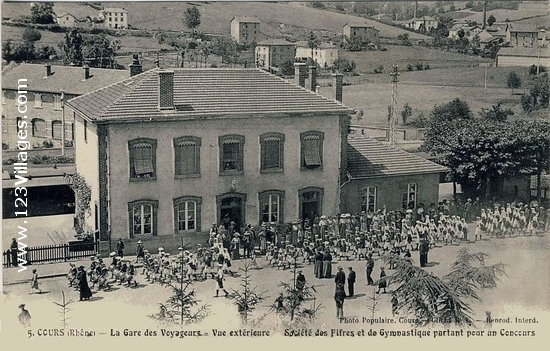 Carte postale de Cours-la-Ville