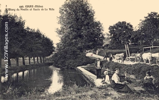 Carte postale de Cours-la-Ville