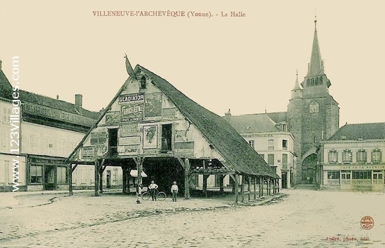 Carte postale de Villeneuve-l Archevêque