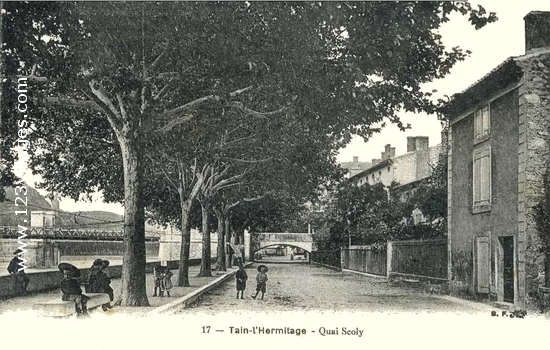 Carte postale de Tain-l Hermitage