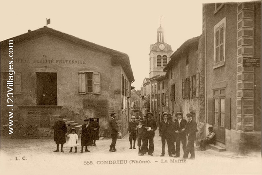 Carte postale de Condrieu