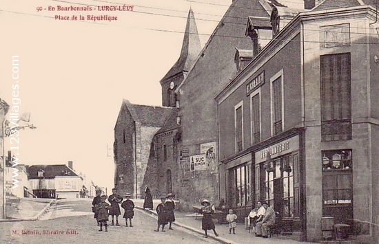 Carte postale de Lurcy-Lévis