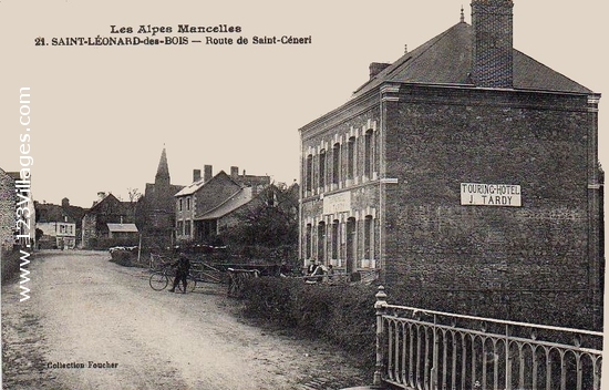 Carte postale de Saint-Léonard-des-Bois