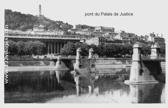 Carte postale de Lyon ... Pont détruit 1940. 1944 