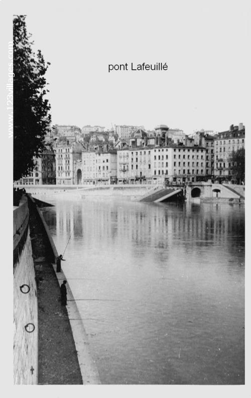 Carte postale de Lyon ... Pont détruit 1940. 1944 