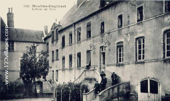 Carte postale de Moulins-Engilbert