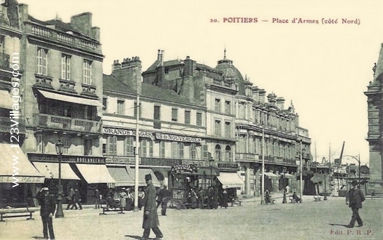 Carte postale de Poitiers