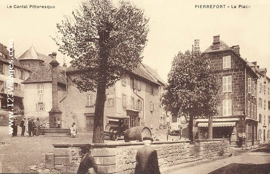 Carte postale de Pierrefort