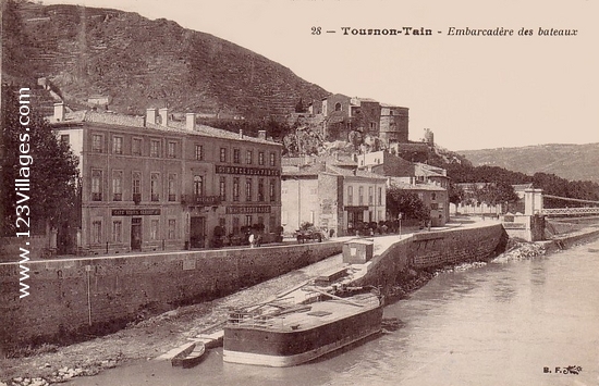 Carte postale de Tournon-sur-Rhône